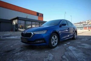 Škoda Octavia 2023 Blue parked for rent
