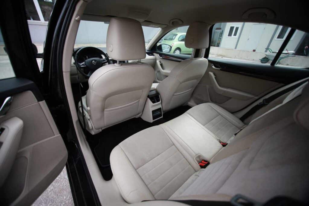 Rent a Car Sarajevo Škoda Octavia Black for Rent