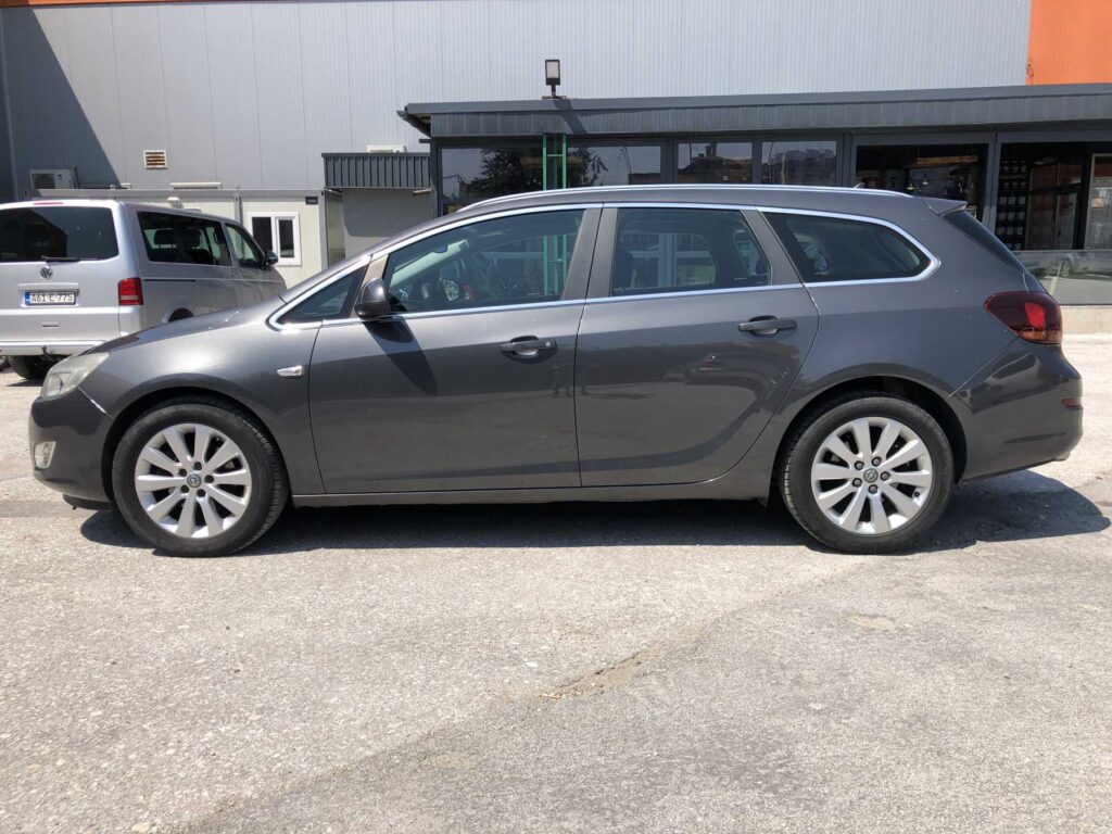 Rent a Car Sarajevo Opel Astra - KAMEA