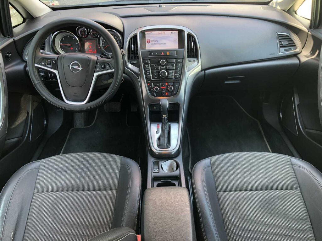 Rent a Car Sarajevo Opel Astra - KAMEA
