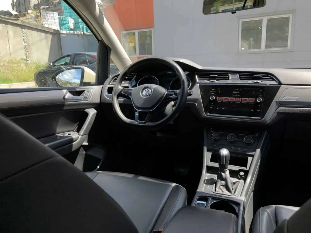 Volkswagen Touran 7 sjedišta - Volkswagen Touran 7 seats