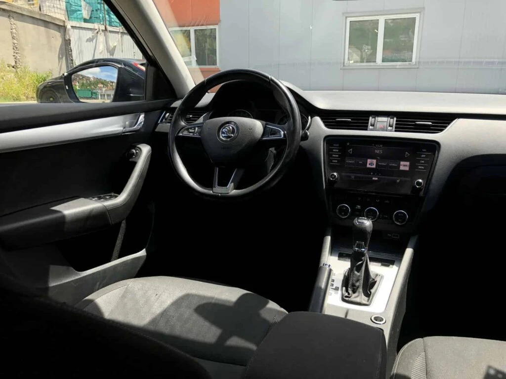 Rent a car škoda octavia - car rental agency
