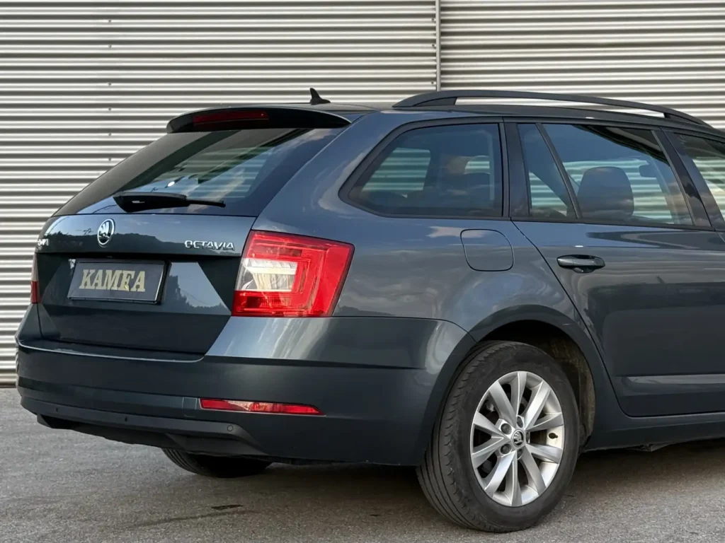 rent-a-car-sarajevo-skoda-octavia-automatic-kamea (10)