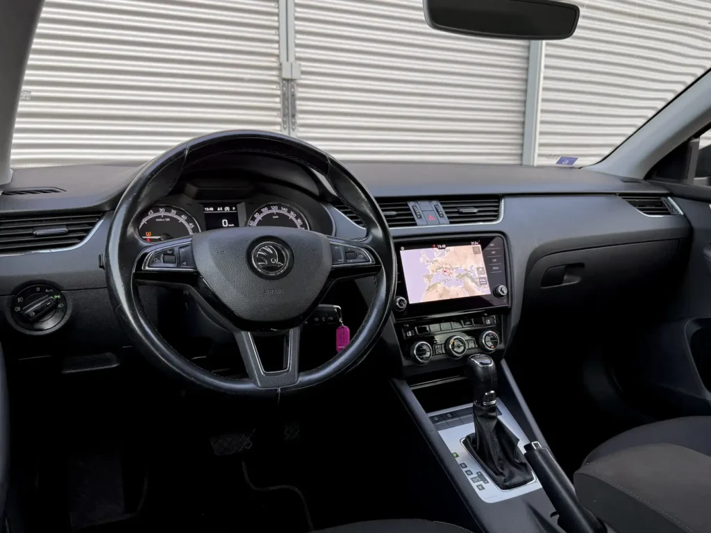 rent-a-car-sarajevo-skoda-octavia-automatic-kamea (15)