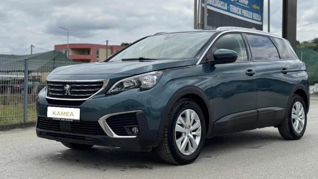 Rent a car Sarajevo parked Peugeot 5008