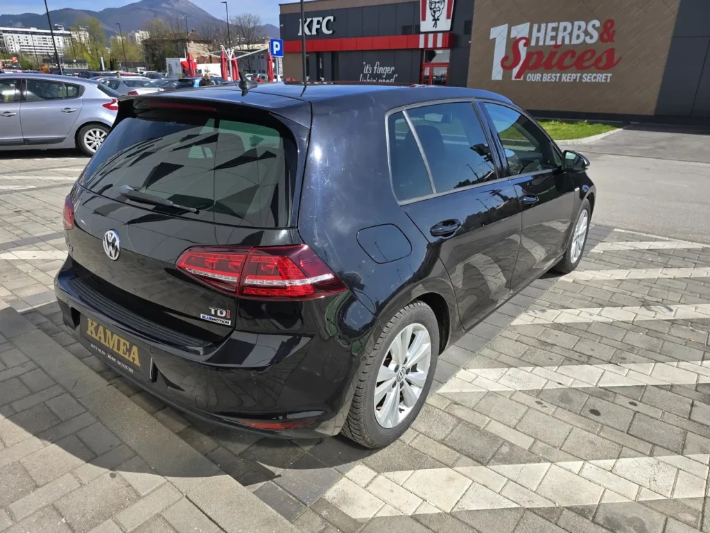 rent-a-car-sarajevo-golf-7-kamea (2)