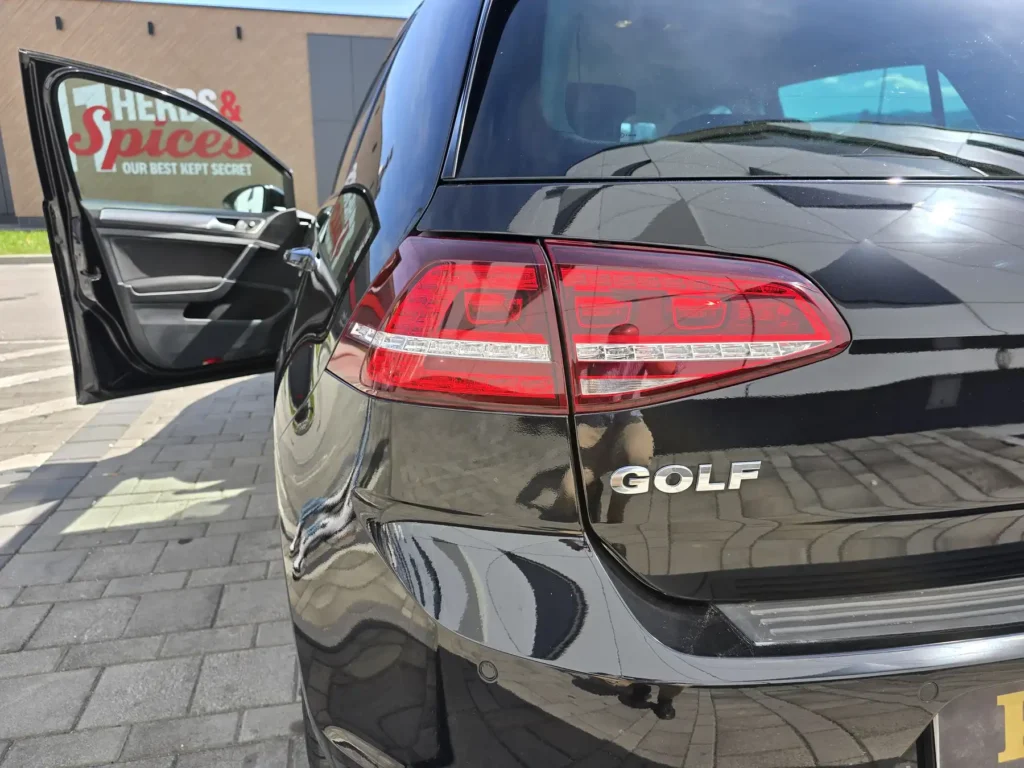 rent-a-car-sarajevo-golf-7-kamea (8)