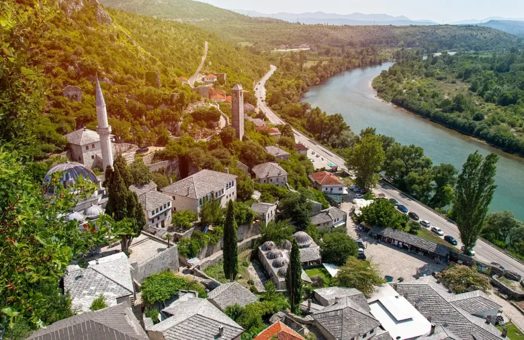 Visit Bosnia with rent a car Sarajevo Kamea