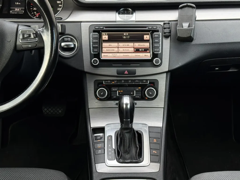 rent-a-car-sarajevo-kamea-passat-b7-automatic (19)