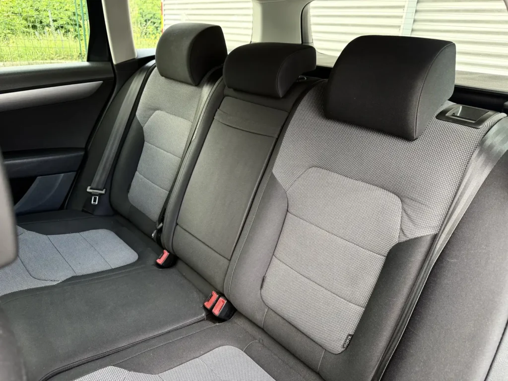 rent-a-car-sarajevo-kamea-passat-b7-automatic (23)