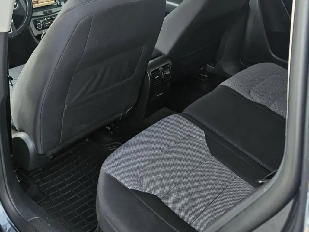 Rent a car in Sarajevo, Volkswagen passat for 5 persons