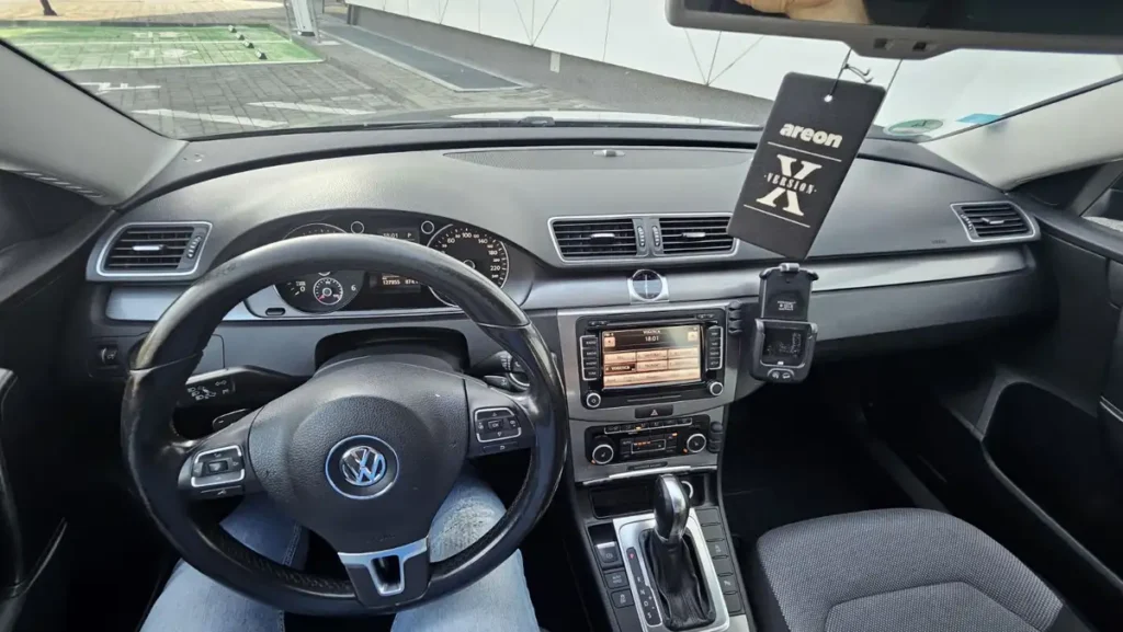 Rent a car in Sarajevo, Volkswagen passat for 5 persons