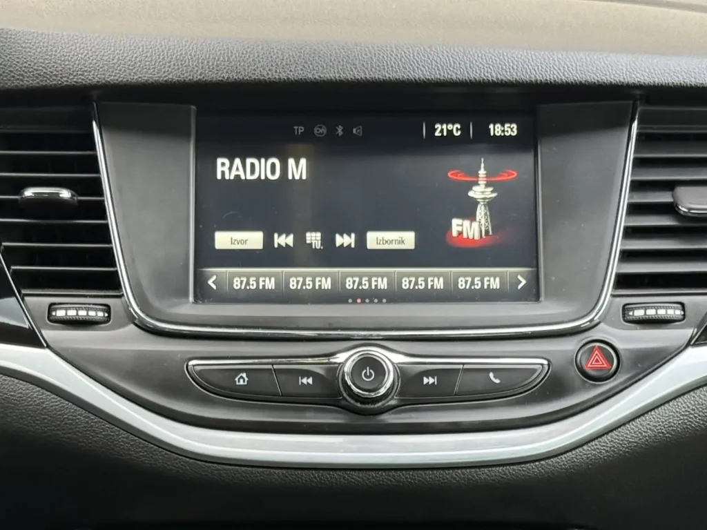 Rent-a-car-sarajevo-kamea-opel-astra-1 (18)-opt1