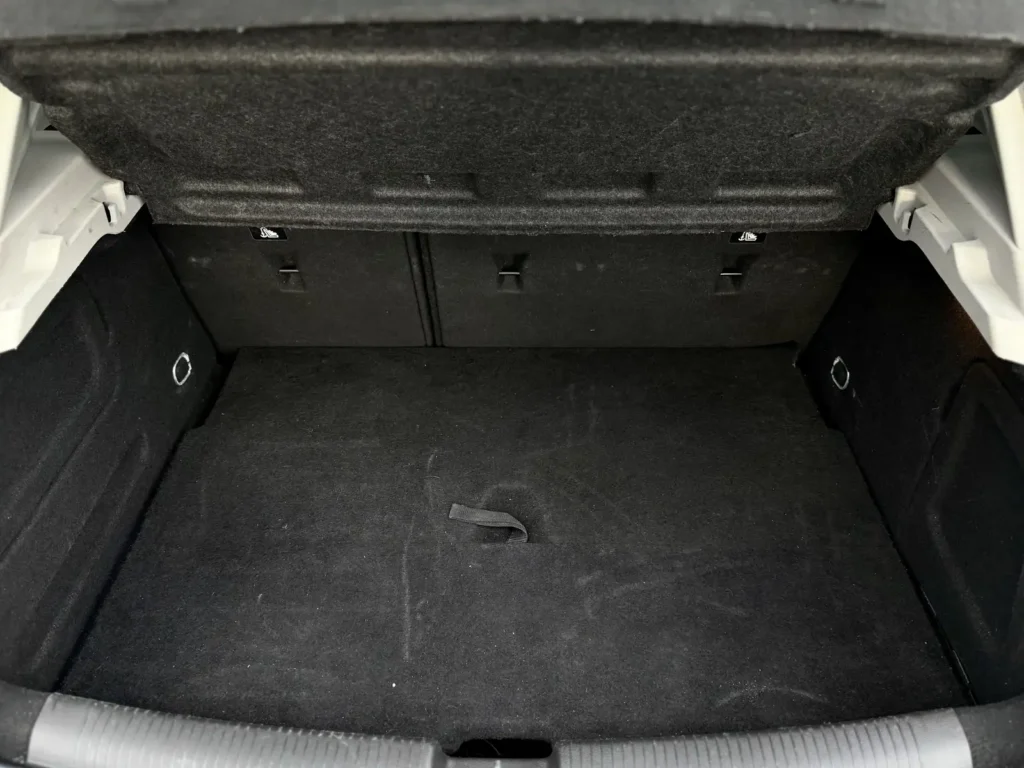 Rent-a-car-sarajevo-kamea-opel-astra-1 (20)-opt1
