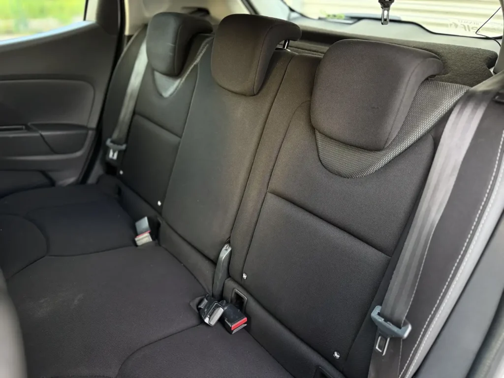 Rent-a-car-sarajevo-kamea-renault-clio (34)-opt1