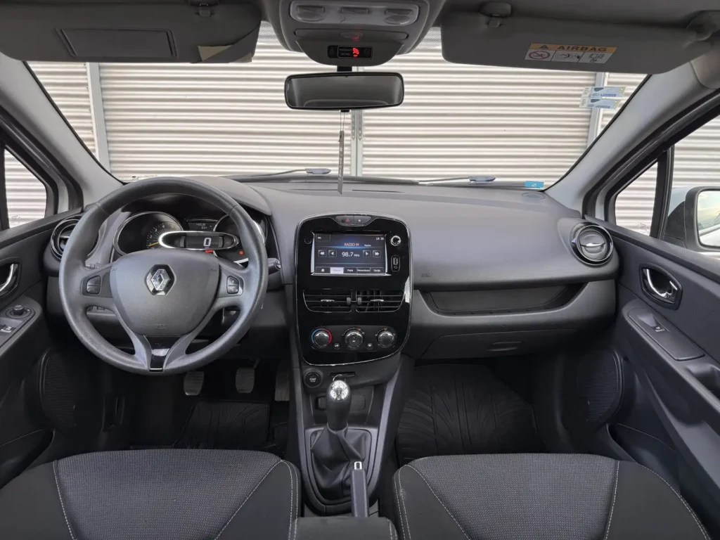 Rent-a-car-sarajevo-kamea-renault-clio (36)-opt1
