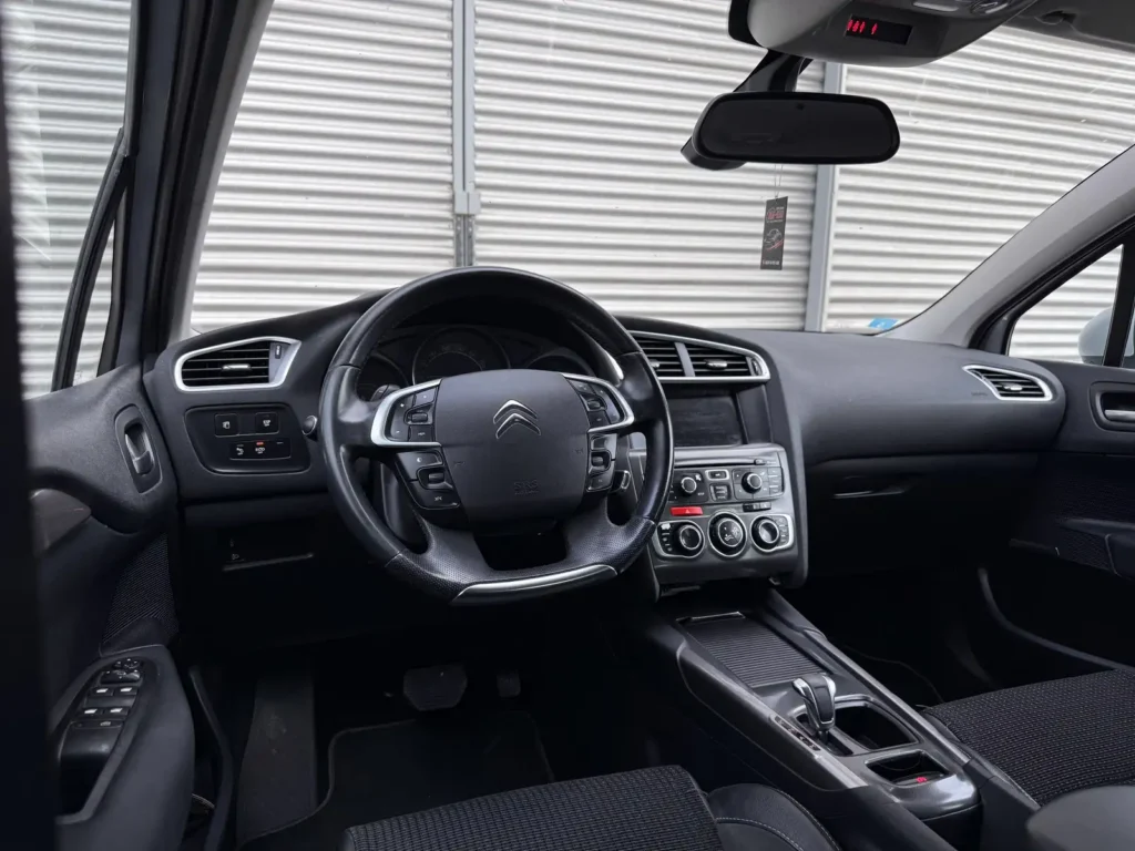 rent-a-car-sarajevo-kamea-citroen-c4 (14)-opt1