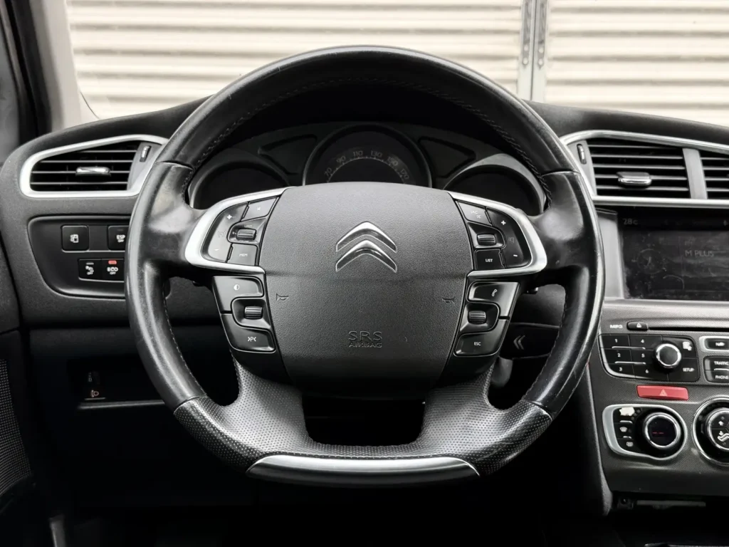 rent-a-car-sarajevo-kamea-citroen-c4 (17)-opt1