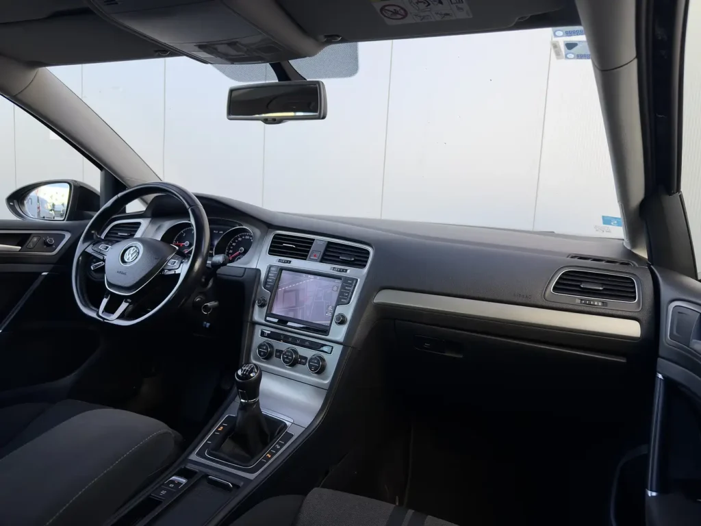 rent-a-car-sarajevo-kamea-golf-7-manual(34)